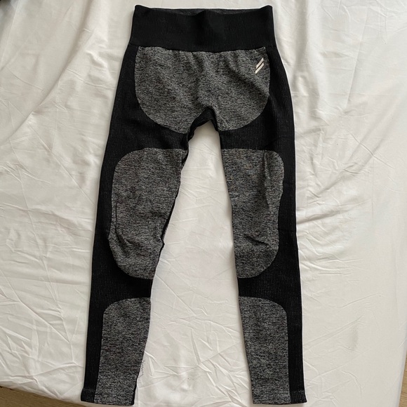 SOLD❗️ DOYOUEVEN Workout Impact Seamless leggings - Picture 2 of 5